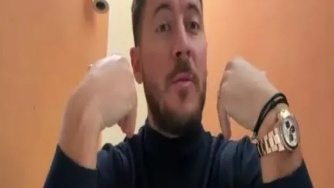 忍无可忍裁判对鹈鹕与湖人同时警告：停止连续抱怨